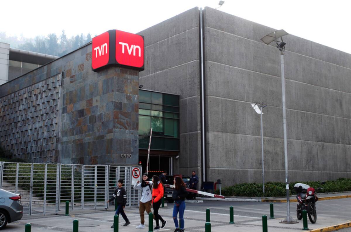 Terremoto en TVN: Directora de prensa deja su cargo y sale del canal