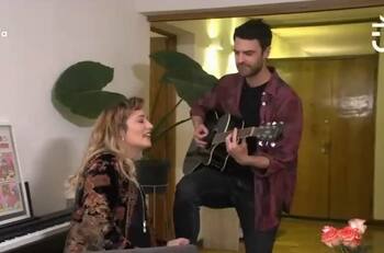 Se llevaron todos los aplausos: Josefina Fiebelkorn y Jorge Arecheta sorprenden cantando en "La Divina Comida"