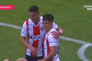 VIDEO | Un chileno en llamas: el golazo que abrió la cuenta para el líder de la Serie A de Ecuador