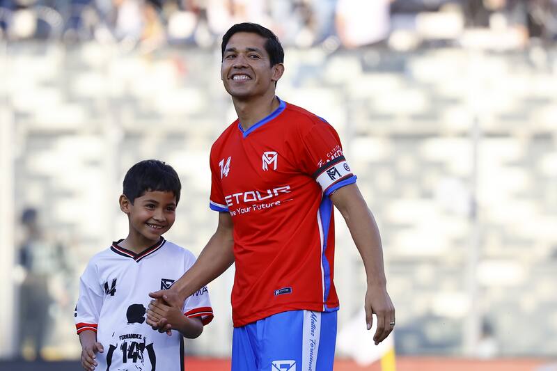 El histórico futbolista de La Roja se enfoca en varios proyectos ligados al fútbol