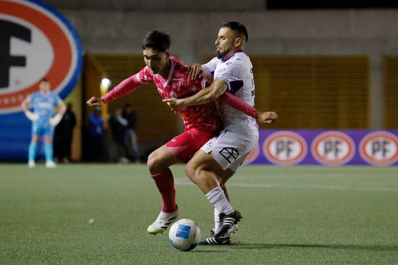 Santiago Wanderers vs Deportes Concepción sería hoy uno de los enfrentamientos de la postemporada. Foto: Agencia Aton