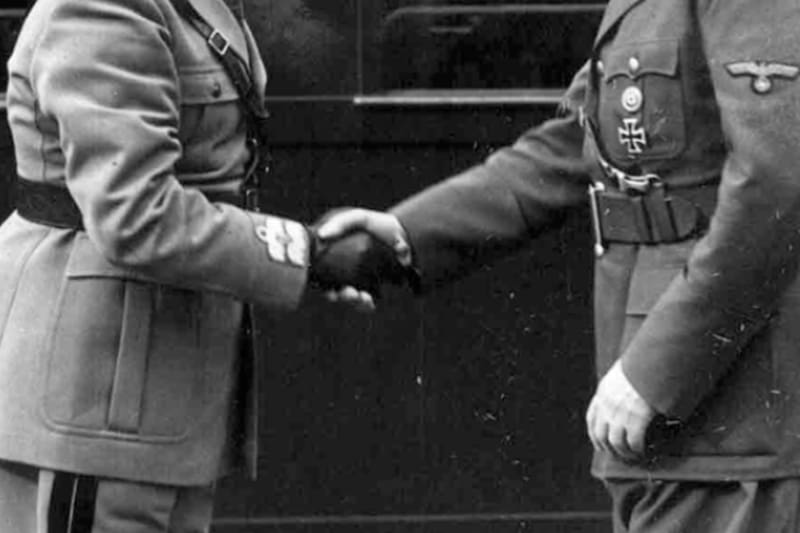 Ocurre una de las reuniones más importantes de la historia.