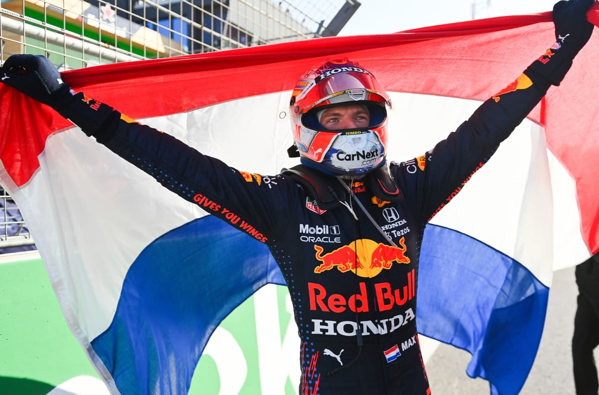 Max Verstappen recuperó el liderato de Fórmula 1 luego de vencer a Hamilton en el Gran Premio de los Países Bajos