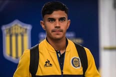 Hinchas de Rosario Central pierden la paciencia con Vicente Pizarro: “Déjenlo allá en Chile y que no vuelva”