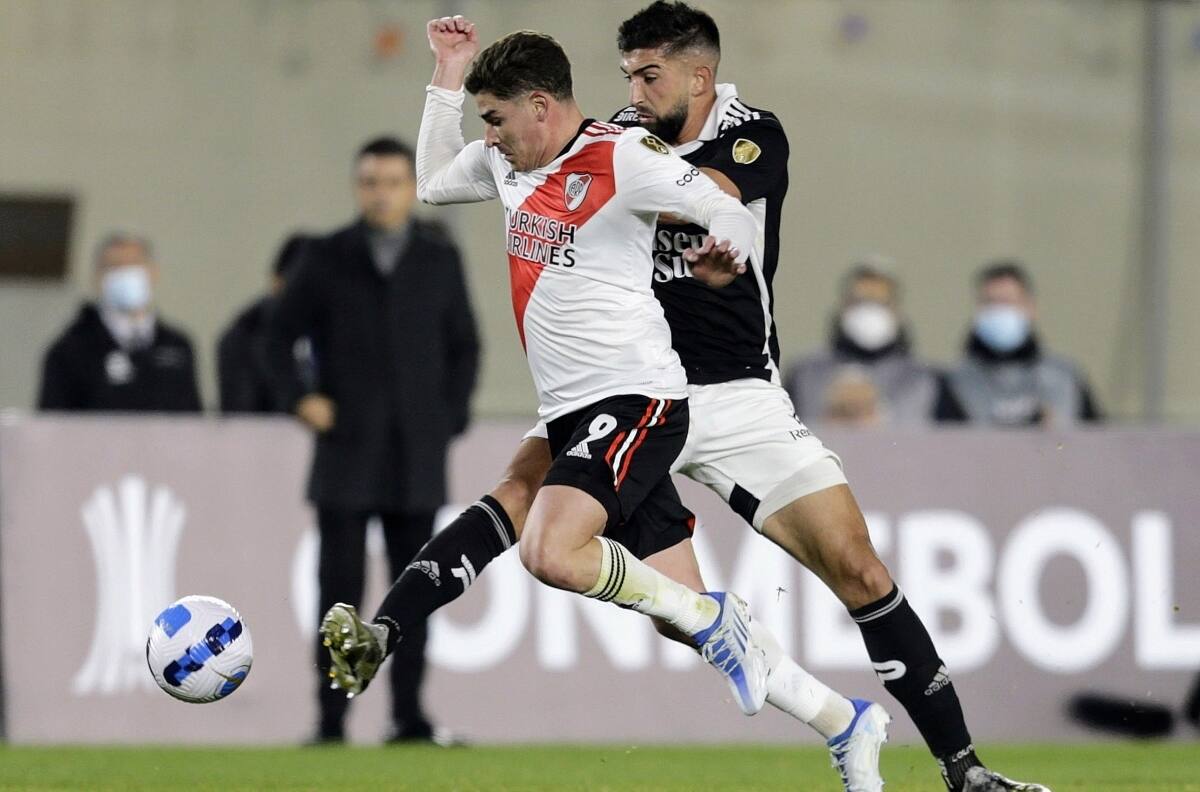 "Un concierto de fútbol, transformó a Colo Colo en una caricatura": Prensa argentina ovaciona a River Plate