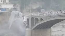 VIDEO | Puente Colapsó en Pakistán por derretimiento de un glaciar tras temperaturas de 50 grados