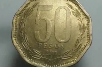 Ojo con tu próximo vuelto: Esta es la extraña moneda de $50 que puede costar hasta $40.000