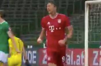 Robert Lewandowski pone en ventaja a Bayern Munich sobre Werder Bremen