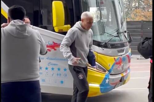 Partido especial: así fue la llegada de Eduardo Vargas al Estadio Nacional para jugar ante la U