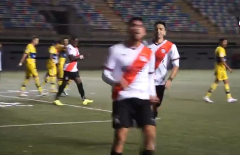 Población Los Nogales disfrutó a concho el duelo ante Everton.