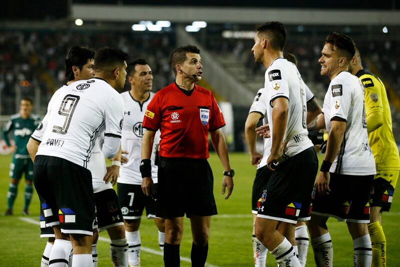 sufrió un desgarro en Argentina y los hinchas celebraron su ausencia. Foto: Agencia Aton