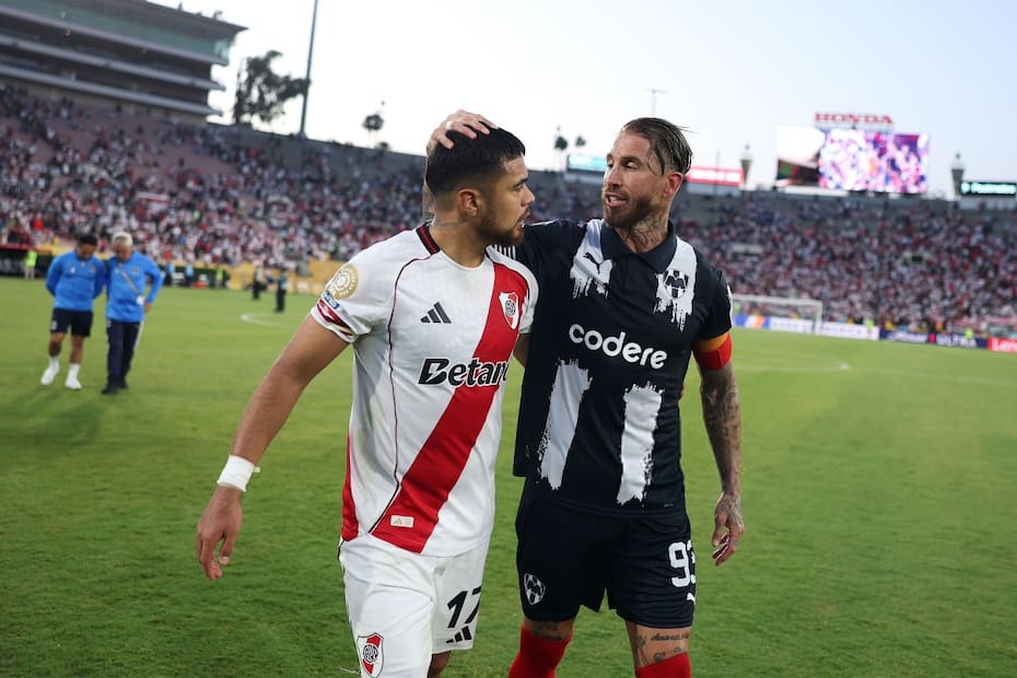 Paulo Díaz junto a Sergio Ramos en el Mundial de Clubes.