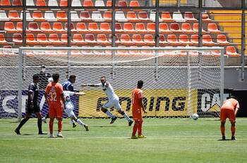 Cobreloa cayó en la agonía ante el colista Santiago Morning y se complicó aún más en la Primera B