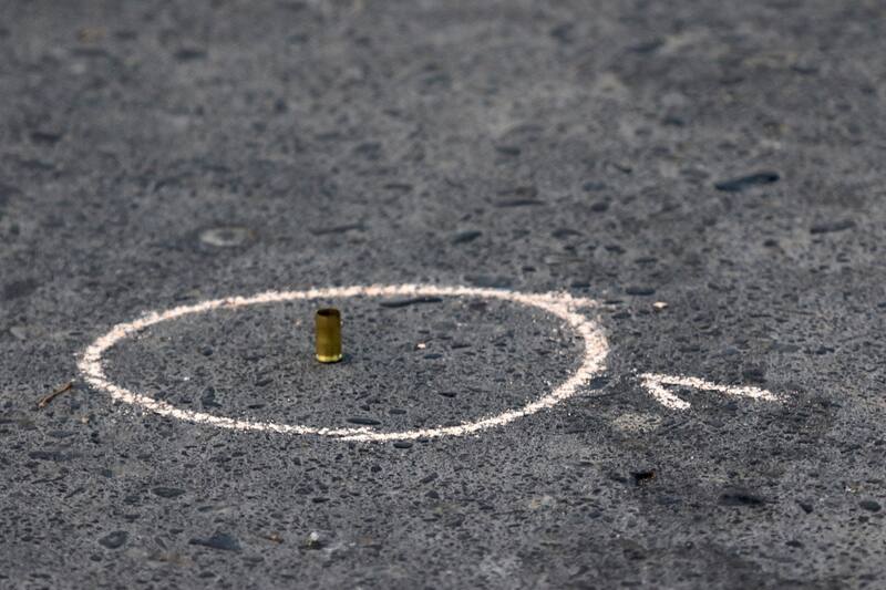 El hombre falleció tras recibir un disparo en la cabeza.