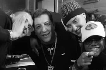 "No puedo tomar, estoy con antibióticos CSM”: La resignación de Julio César Rodríguez al no poder celebrar el éxito del nuevo capítulo de “La Junta”