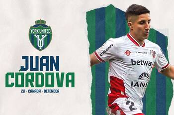 VIDEO | Súper adición: La graciosa presentación de jugador chileno en el fútbol canadiense