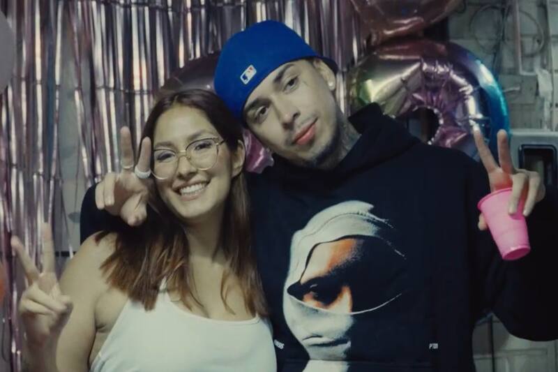 junto a la afortunada cumpleañera. Créditos: Instagram