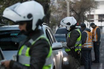 Restricción vehicular de emergencia: Revisa el calendario para la Región de Valparaíso