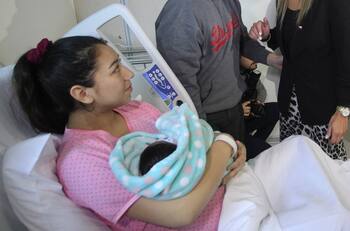 Esta es la cobertura y el costo del Bono PAD Parto para afiliadas a Fonasa