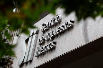 Denuncian presunta estafa piramidal al interior del SII por más de $180 millones