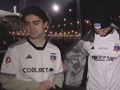 “No dejan de cantar”: Hinchas europeos fueron al Monumental y enloquecieron con la barra de Colo Colo