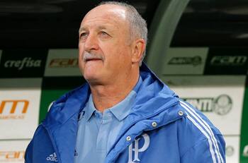 Desde Colo Colo esperan sellar la contratación de Scolari esta semana