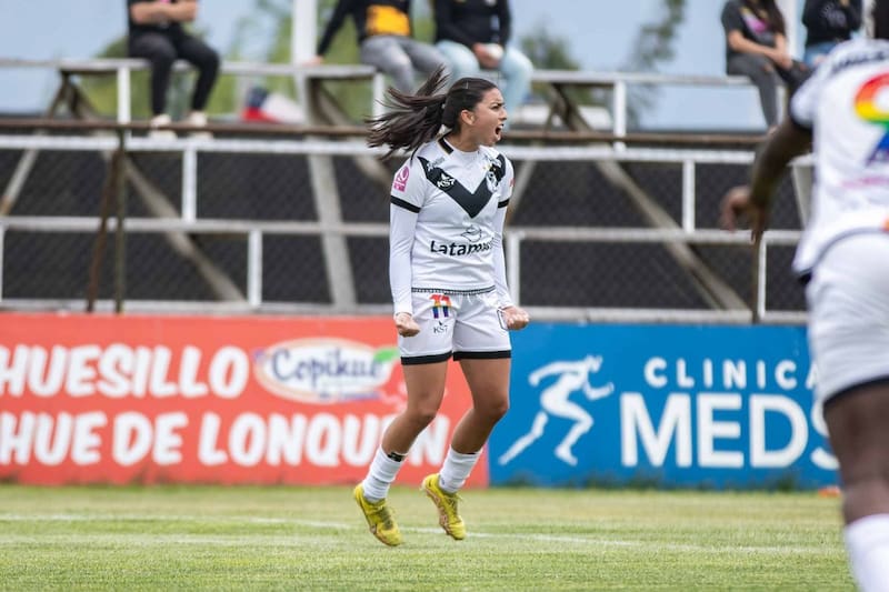 La ex delantera de River PLate de Argentina Camila Pavez marcó el único tanto en el triunfo de Santiago Morning sobre Coquimbo Unido. Foto: Lisandra Jung / Santiago Morning.