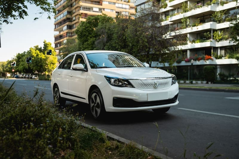 El nuevo Dongfeng E70 ahora a la venta a particulares.