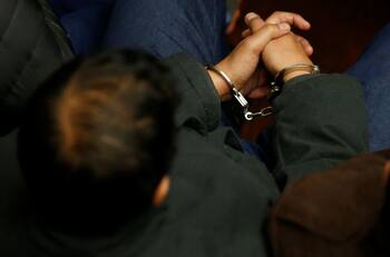 ¿Quién es Daniel Hernández Orellana, el hombre detenido por masturbarse en una plaza frente a niños?