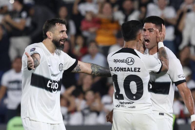 Brian Montenegro en Olimpia.