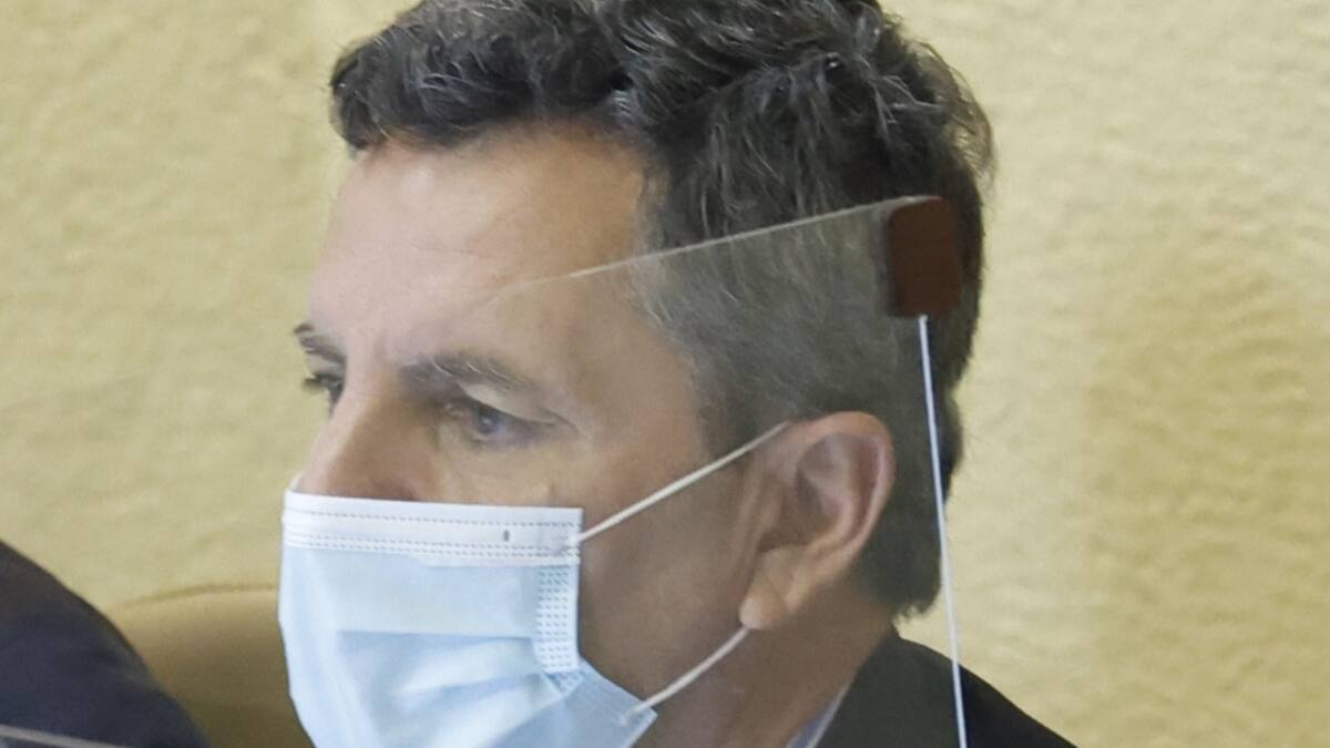 Repudio total a los dichos transfóbicos de Gonzalo de la Carrera: "Es un maric... y un poco hombre"