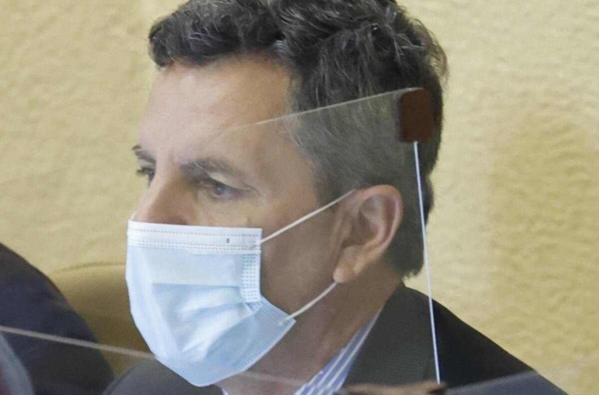 Repudio total a los dichos transfóbicos de Gonzalo de la Carrera: "Es un maric... y un poco hombre"