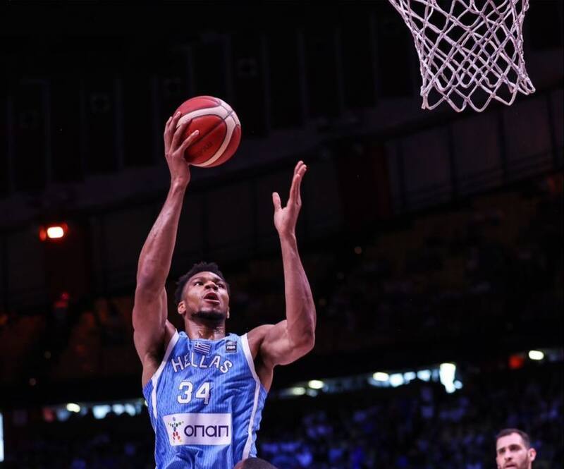 Giannis Antetokounmpo también quiere quedarse con un pasaje a los juegos Olímpicos.