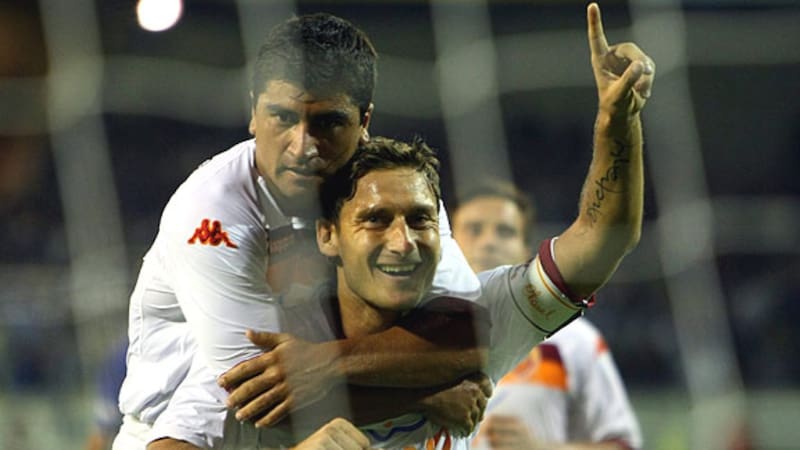 El histórico capitán de la Roma señaló que el Fantasista fue el jugador más subestimado.