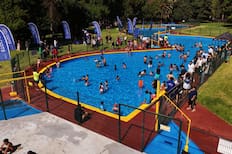 Cuatro piscinas municipales que son perfectas para capear el calor en la Región Metropolitana