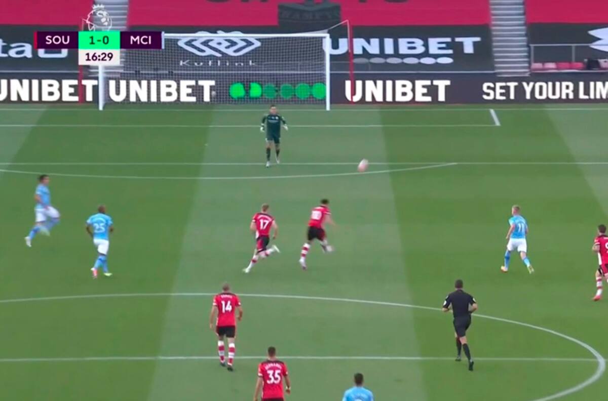 ¡Casi desde mitad de cancha! Southampton vence a Manchester City con un golazo