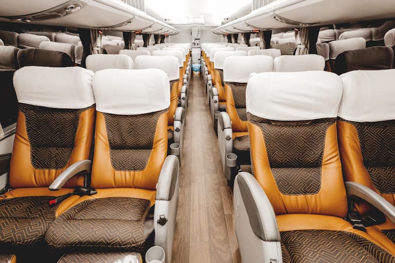 ofrece un especial descuento para viajar en bus.