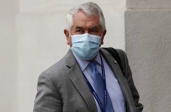 Ministro Paris por comunas sin Cuarentena: "Chile no tiene un sistema adecuado de seguridad social"