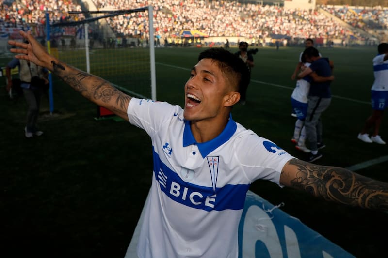 El futbolista terminó anticipadamente su vínculo con la UC. Foto: Agencia ATON.