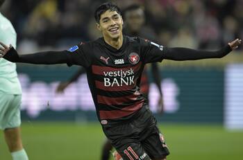 Ex DT de la U cuestiona paso de Darío Osorio a Dinamarca: “Era Países Bajos o España”