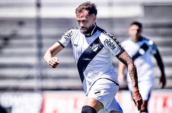 El chileno Matías Fracchia fue elegido como uno de los mejores jugadores del fútbol uruguayo