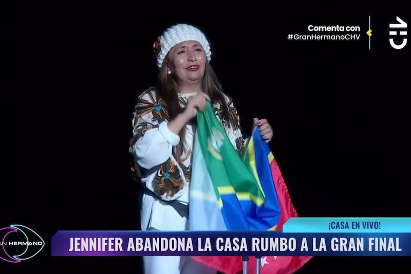 Como una de las finalistas de "Gran Hermano" Chile, Jennifer Galvarini fue la última participante en salir del encierro, teniendo el honor de apagar las luces de la casa.
