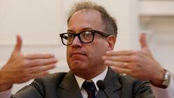 Tomás Jocelyn-Holt es detenido tras agredir a su arrendador: Adeudaría más de $12 millones