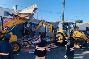 Demolorieron un prostíbulo: ¿Qué encontraron en la toma ilegal de Maipú donde apareció el cuerpo de Ronald Ojeda?