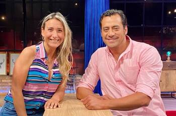 "Estoy esperando a mi amor": Fran Ayala le preparó una romántica sorpresa a Hotuiti Teao en la playa