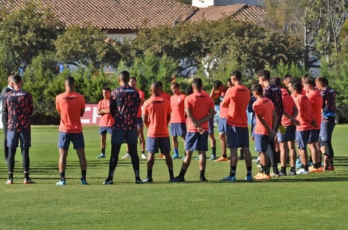 ¿Tendrán su revancha? Los 3 jugadores "olvidados" que la UC inscribió para jugar la Copa Libertadores