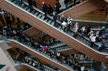 IFE Universal: Comisión de Desarrollo Social inició discusión del proyecto con propuestas de expertos