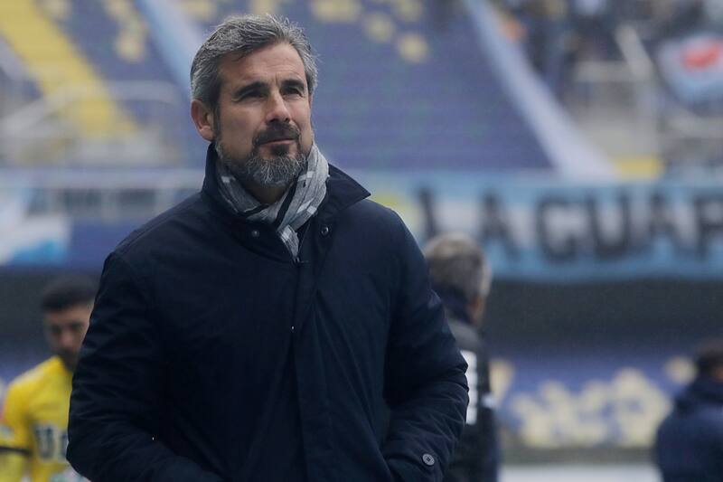 Miguel Ramírez sigue sin sacar del fondo al Club Universidad de Concepción. Crédito: Agencia Aton.