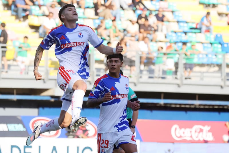 “No quería jugar más. Su mamá la convenció de ir y jugar”: la historia no contada de Lucas Barrera, la nueva esperanza de la U . Foto: Aton.