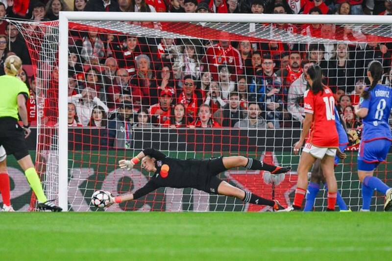 volvió a brillar en el arco de su equipo y se ilusiona con la Champions (Foto: Olympique Lyon)